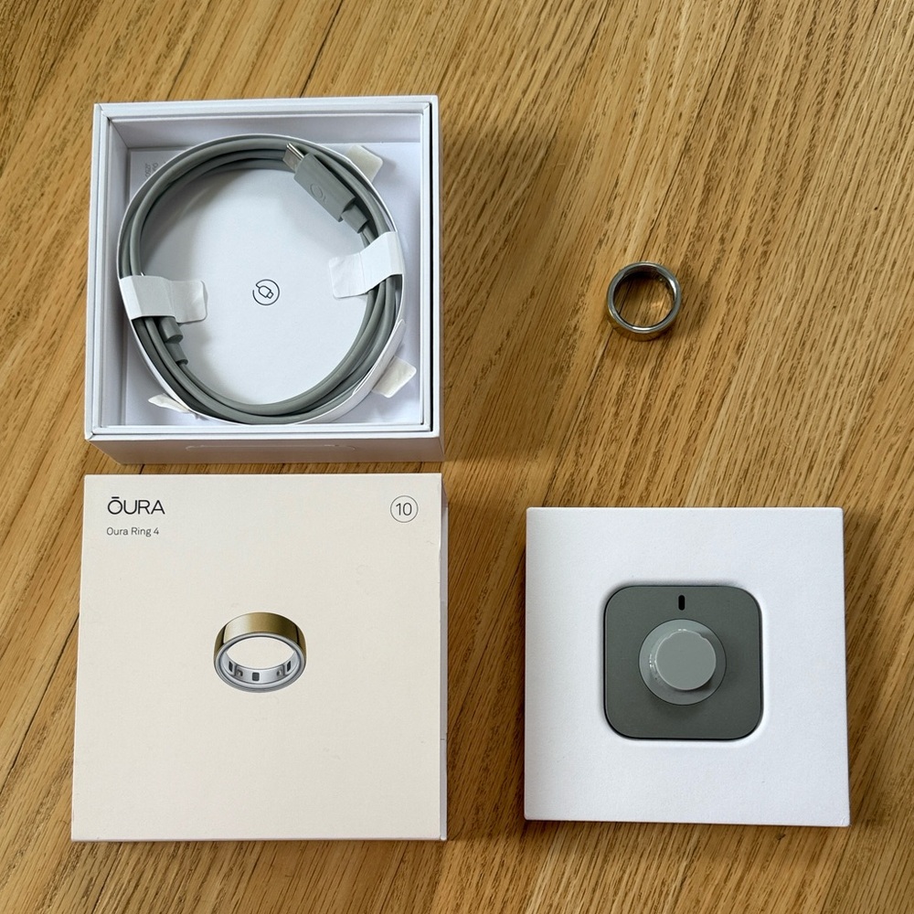 Oura Ring Gen 4 - Gold (Size 10)